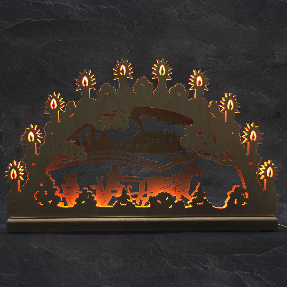 Erzgebirgs-Schwibbogen 'Schlittenfahrt' 3D 16 flammig (LED Optional) 66x6x44cm