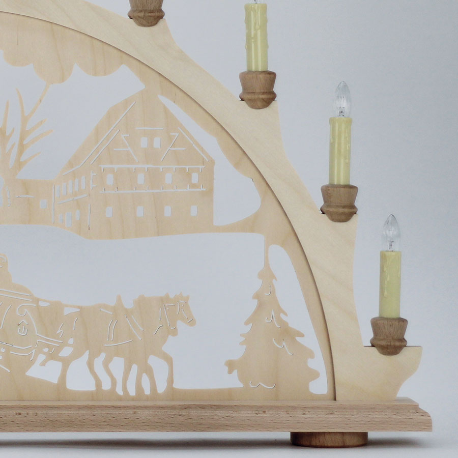 Erzgebirgs-Schwibbogen 'Pferdeschlitten an der Kirche' 10 flammig (LED Optional) 66x6x44cm