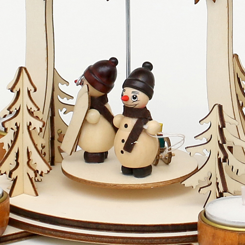 Pyramide in Glockenform mit Schneemännern